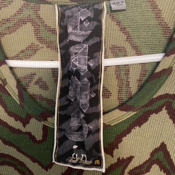 ✨🆕L.A.M.B. Fall 2007 Long Sleeve Thermal Top Sz M!💚💛❤️✨ - Picture 2 of 4